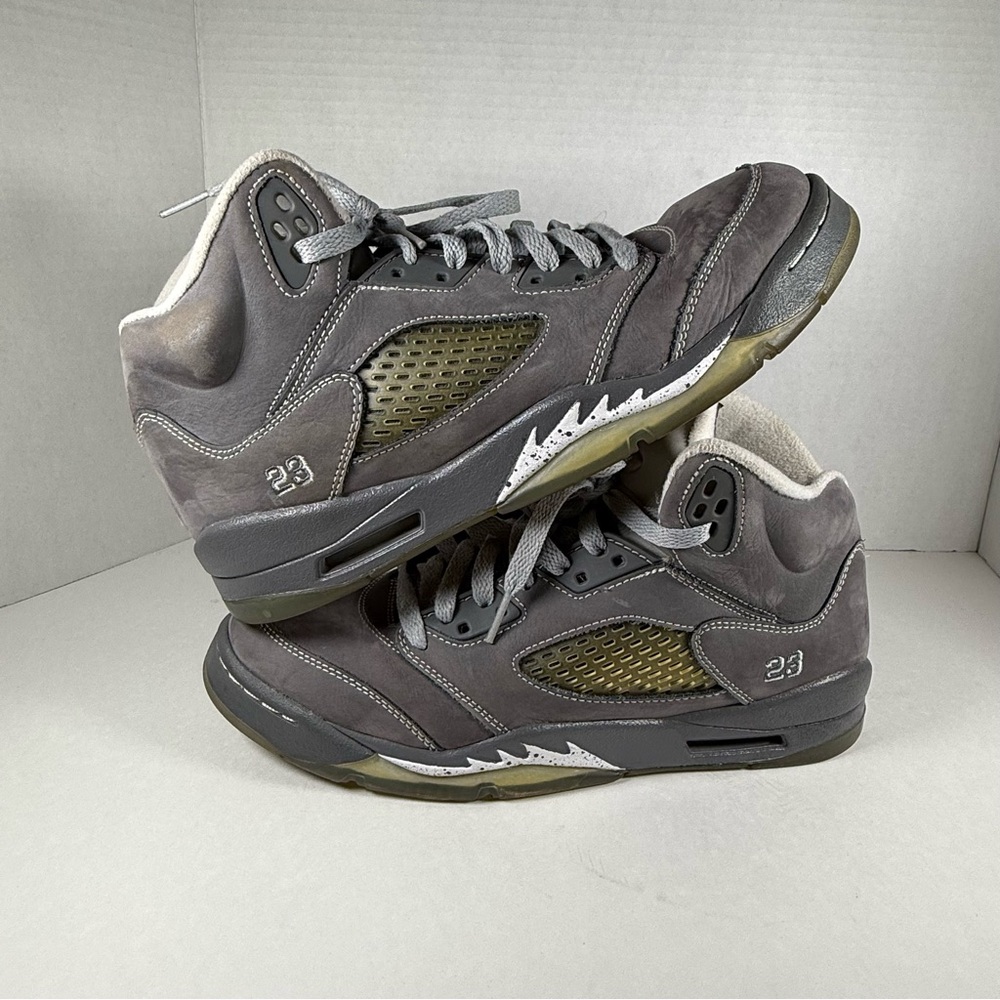 Nike Air Jordan 5 Retro Wolf‎ Grey 2011 Youth Size 7Y Basketball Sneakers
